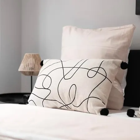 Luxueux Compans Caffarelli Climatiseur Parking Prive Gratuit Jardin Japonais 4 Personnes Apartmán