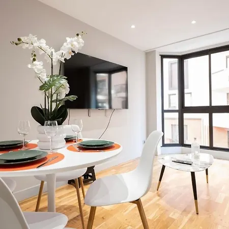 Apartmán Luxueux Compans Caffarelli Climatiseur Parking Prive Gratuit Jardin Japonais 4 Personnes